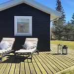 Prázdninový dům Bylgja - 1-7km From The Sea By Interhome *